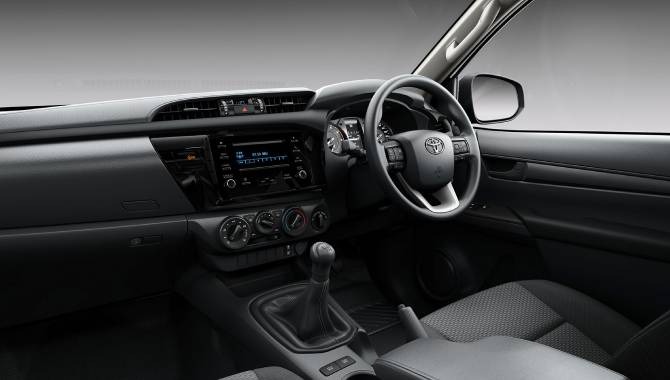 Toyota Hilux - Interior