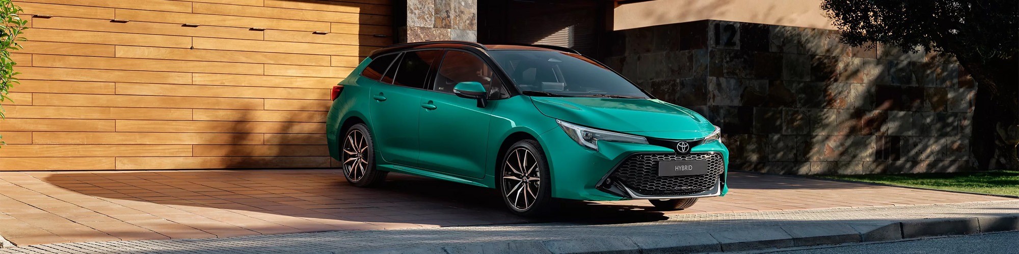 toyota all-new-corolla-touring-sports Banner