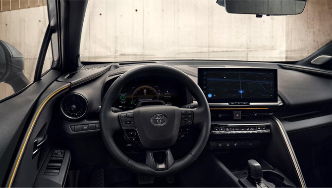 Toyota C-HR - Interior